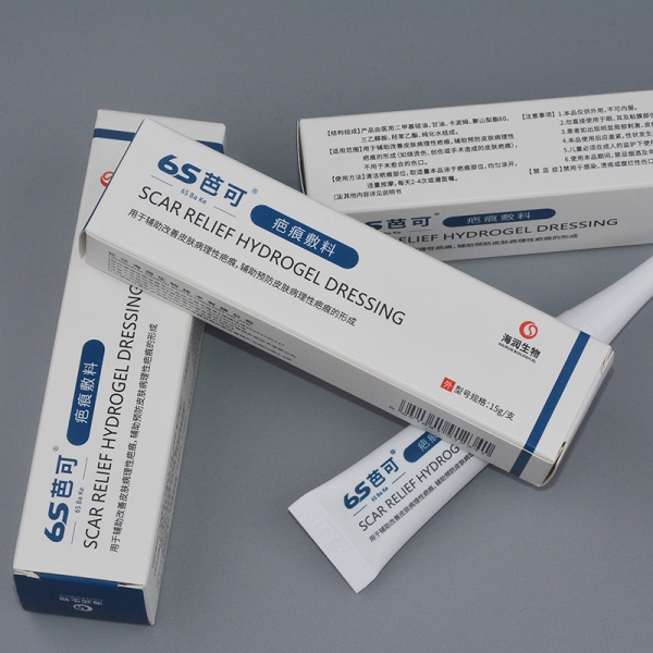 S jakými běžnými problémy se uživatelé setkávají při léčbě jizev a jak je řeší Advanced Scar Gel?